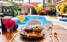 Las Brisas Resort&Villas